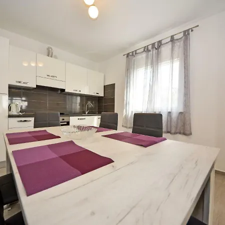 Holiday home Holiday Mia Milovci